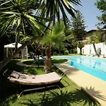 B&B Mondello Resort Oda ve Kahvaltı 4*
