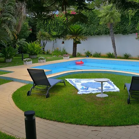 B&B Mondello Resort מונדלו