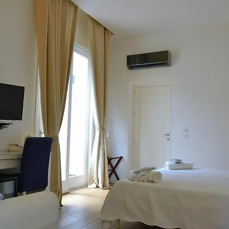 לינה וארוחת בוקר B&B Mondello Resort מונדלו
